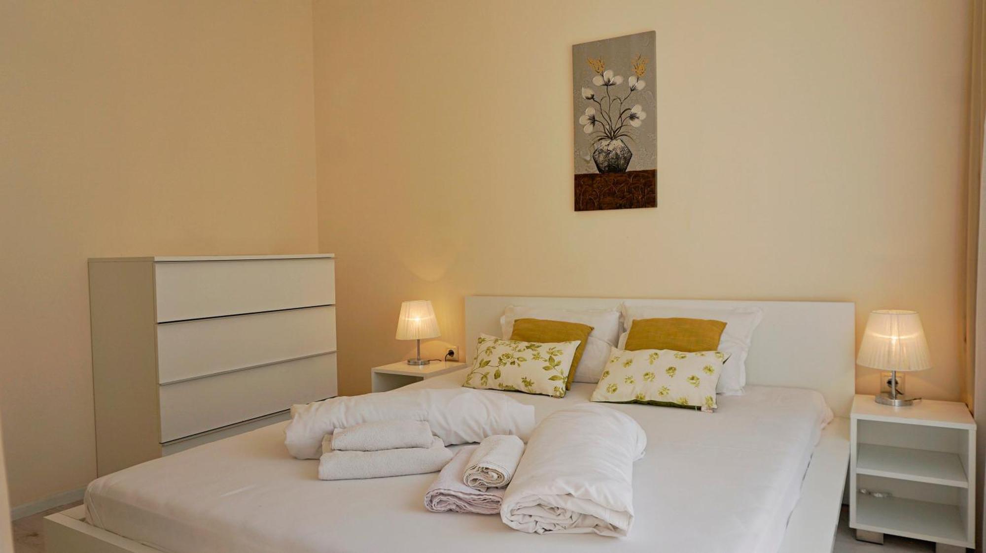 Апартаменти Варна Саут На Плажа 2 - Varna South Apartments On The Beach 2 ภายนอก รูปภาพ