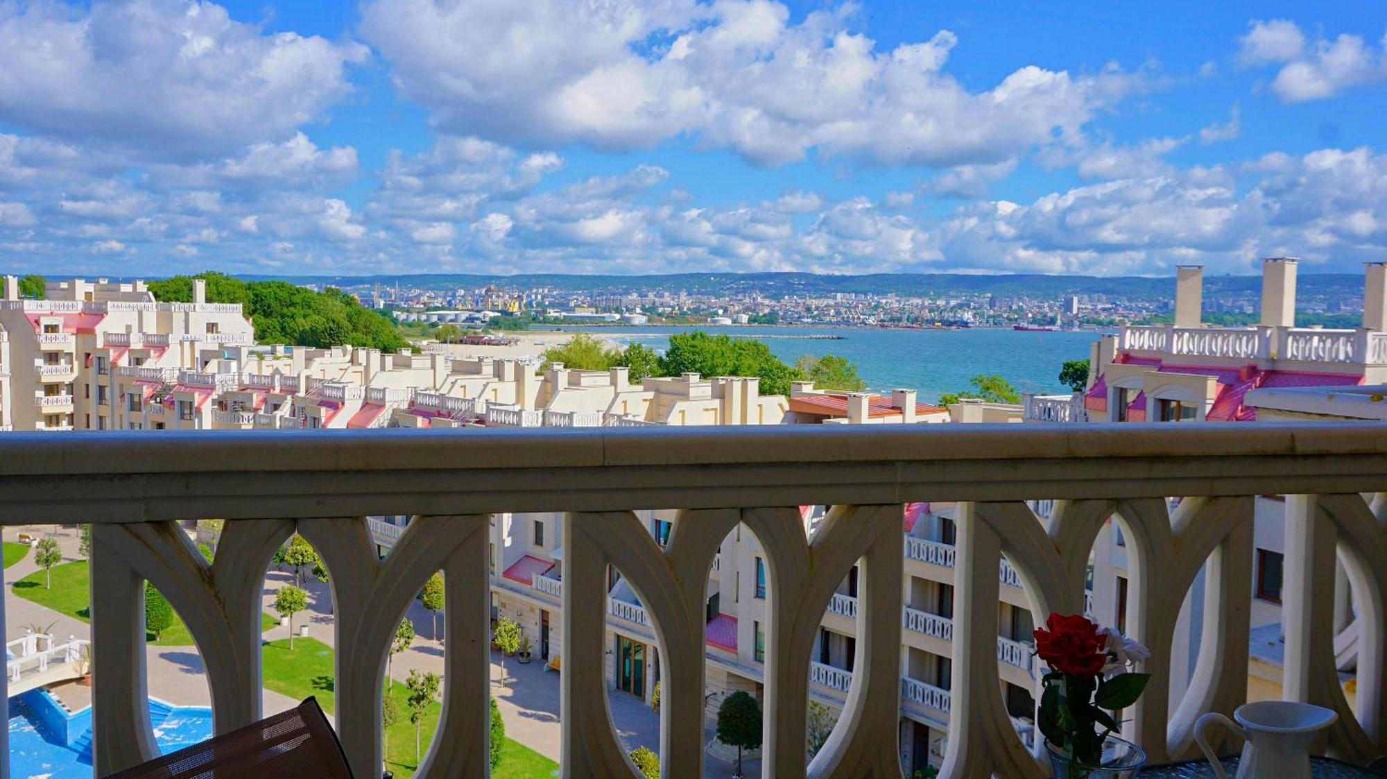 Апартаменти Варна Саут На Плажа 2 - Varna South Apartments On The Beach 2 ภายนอก รูปภาพ