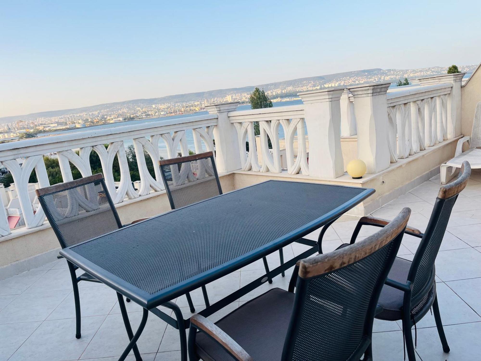 Апартаменти Варна Саут На Плажа 2 - Varna South Apartments On The Beach 2 ภายนอก รูปภาพ