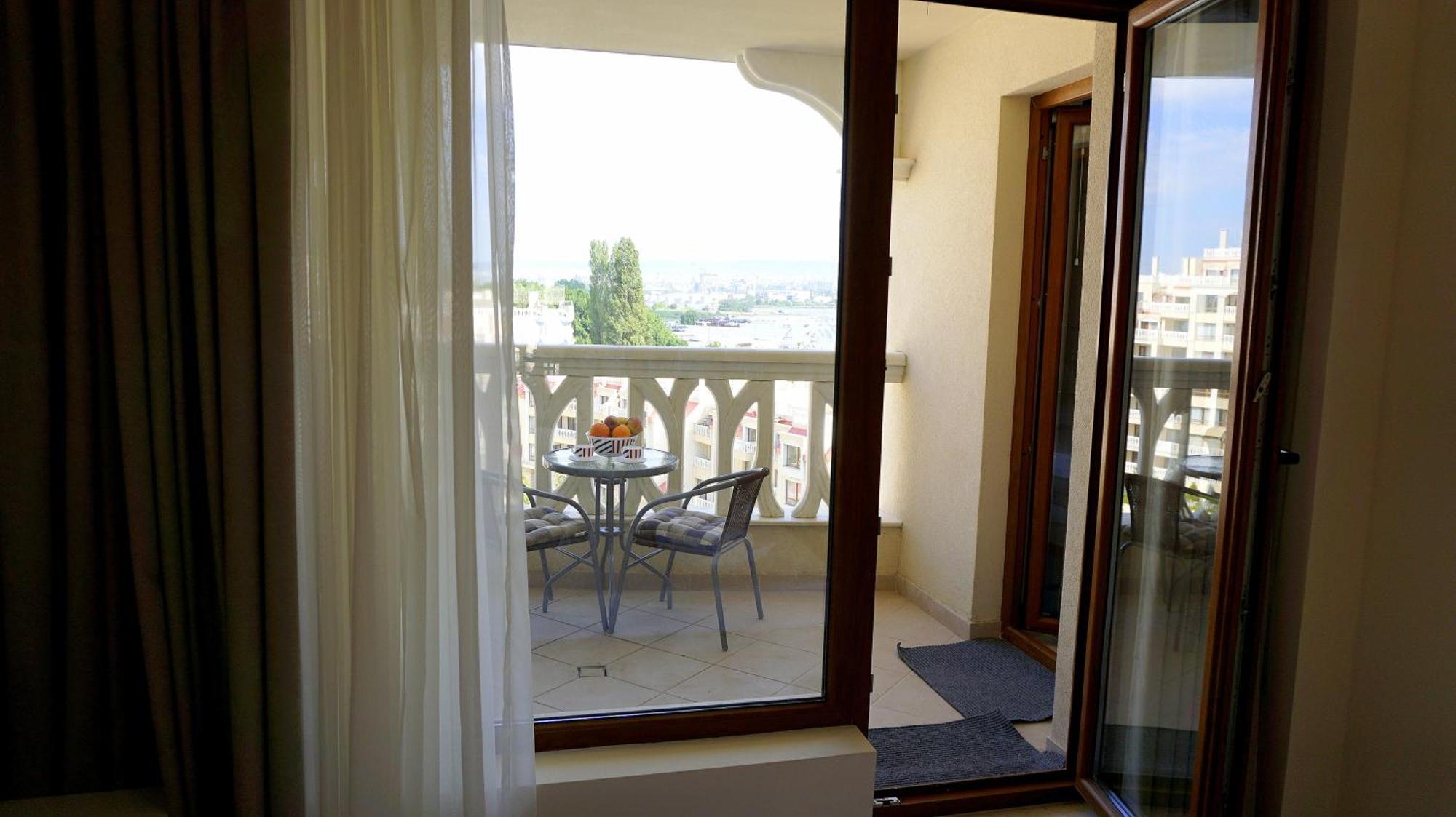 Апартаменти Варна Саут На Плажа 2 - Varna South Apartments On The Beach 2 ภายนอก รูปภาพ