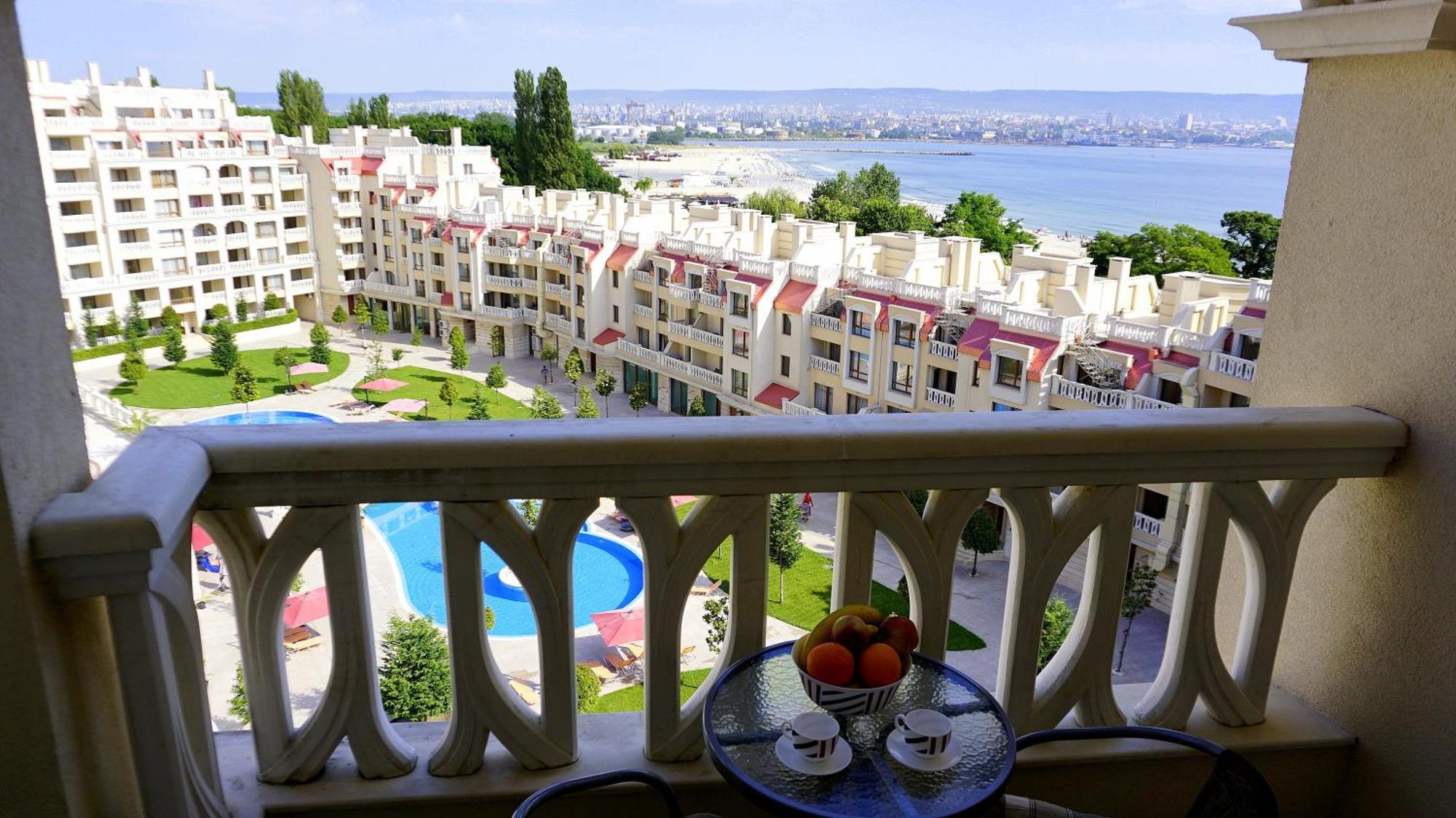 Апартаменти Варна Саут На Плажа 2 - Varna South Apartments On The Beach 2 ภายนอก รูปภาพ
